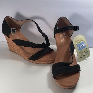 Tom's wedge sandals size 10
